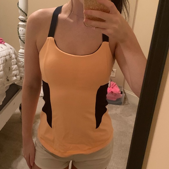 Lululemon Tank Top size 8 - Picture 3 of 3